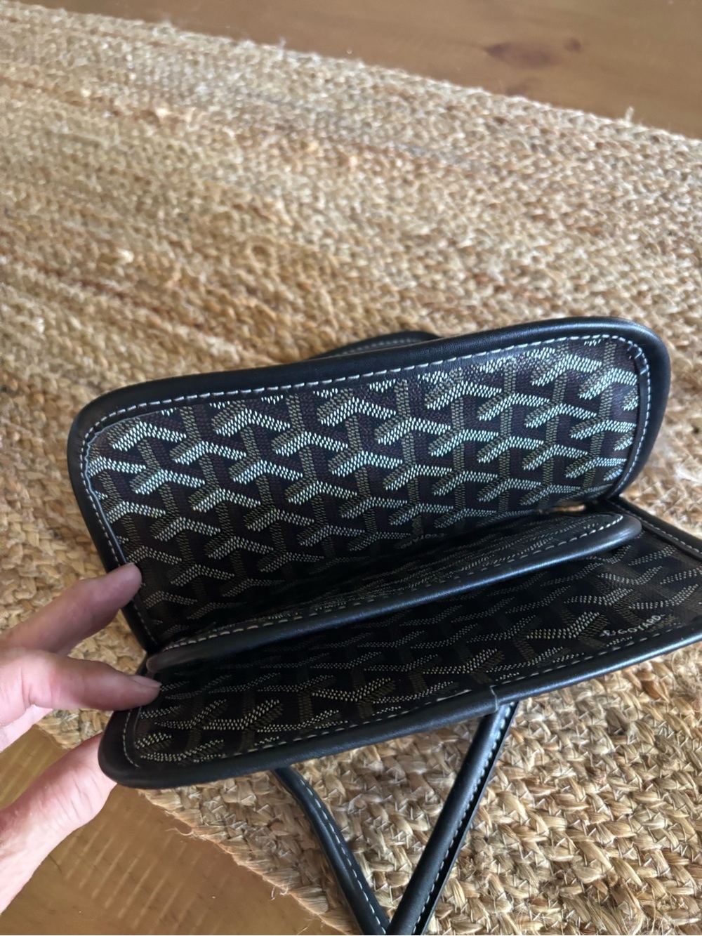 Crossbody bag - Picture 10 of 11